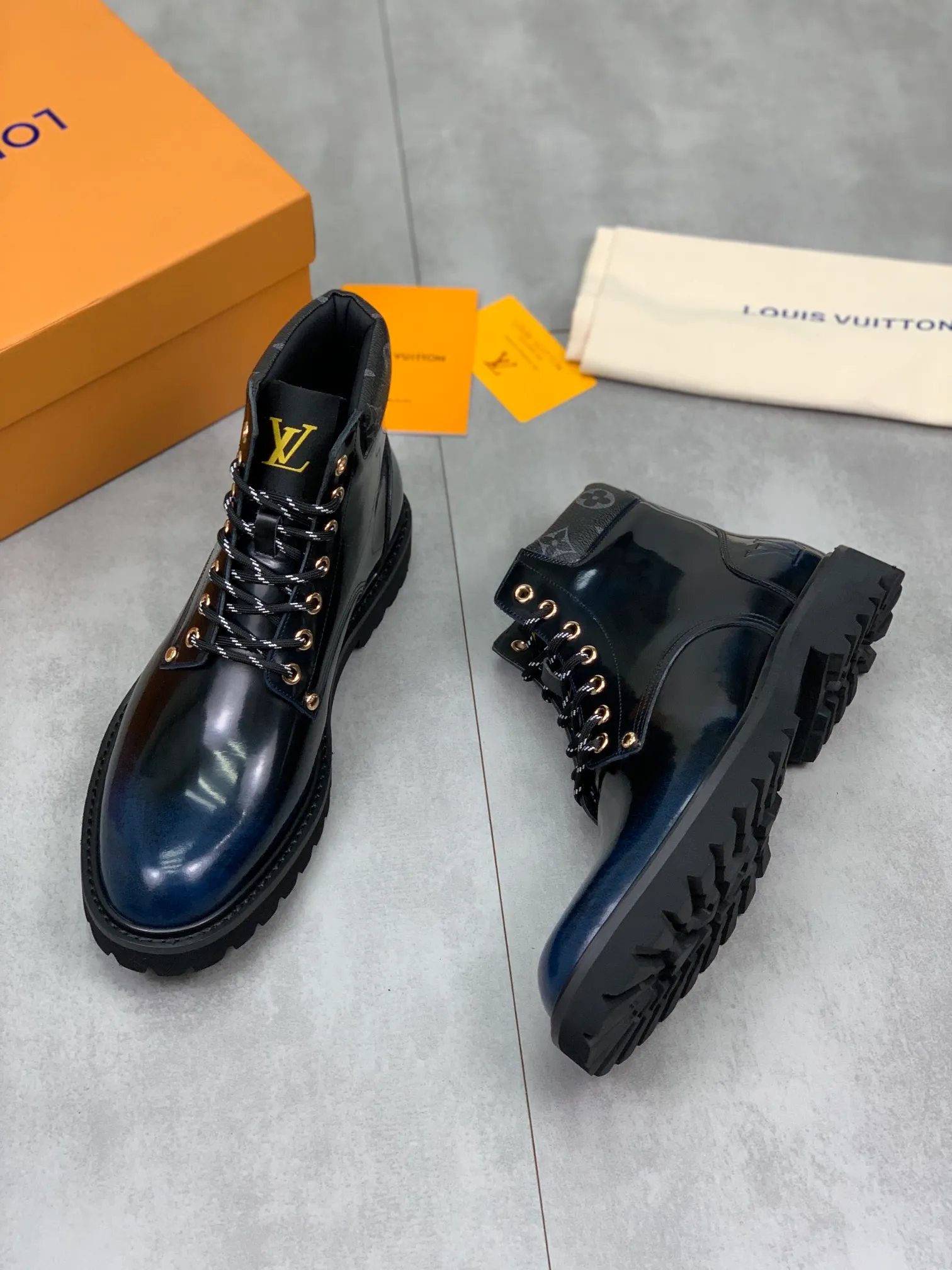 Men's men's shoes💰P620💰[New model]🆘Water-dyed cow lining LV Louis Vuitton business high-top leather shoes, made of original imported Italian 🇮🇹 open-edge bead-rubbed open-edge bead cowhide, full cowhide lining, carefully handmade by professional shoemakers, the original version is specially designed for wear-resistant outsole. Standard code 38-44 burgundy blue🉑️select